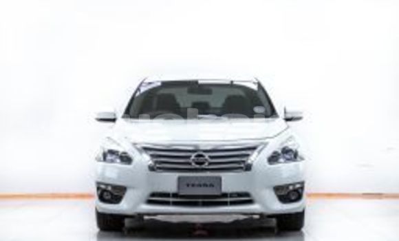 Buy Used Nissan Teana White Car in Bangkok in Bangkok Buy Used Nissan Teana White Car in Bangkok in Bangkok