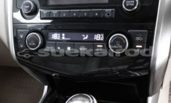 Buy Used Nissan Teana White Car in Bangkok in Bangkok Buy Used Nissan Teana White Car in Bangkok in Bangkok