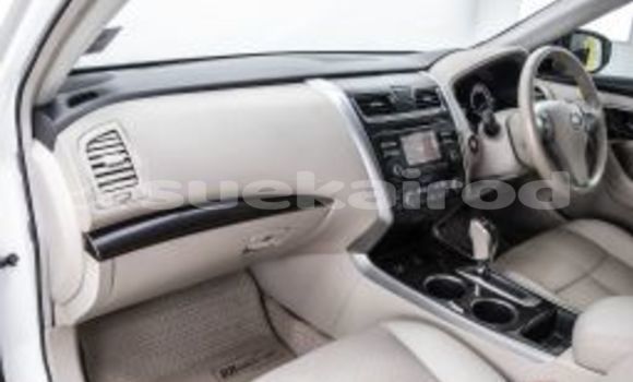 Buy Used Nissan Teana White Car in Bangkok in Bangkok Buy Used Nissan Teana White Car in Bangkok in Bangkok