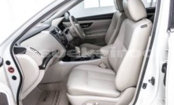 Buy Used Nissan Teana White Car in Bangkok in Bangkok Buy Used Nissan Teana White Car in Bangkok in Bangkok