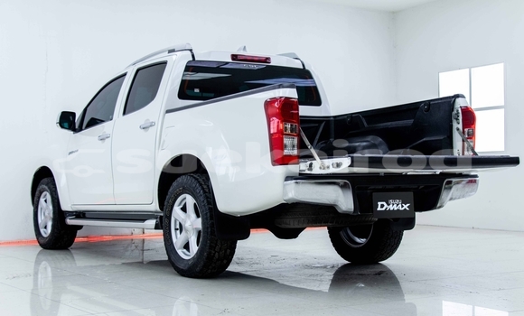 ซื้อ รถมือสอง Isuzu D-Max ขาว รถยนต์ ใน %{เมือง} ใน กรุงเทพมหานคร ซื้อ รถมือสอง Isuzu D-Max ขาว รถยนต์ ใน %{เมือง} ใน กรุงเทพมหานคร