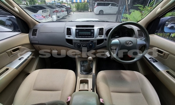 Buy Used Toyota Hiluxe VIGO White Car in Bangkok in Bangkok Buy Used Toyota Hiluxe VIGO White Car in Bangkok in Bangkok
