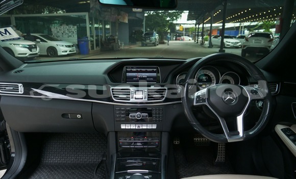 Buy Used Mercedes-Benz E-Classe Black Car in Bangkok in Bangkok Buy Used Mercedes-Benz E-Classe Black Car in Bangkok in Bangkok