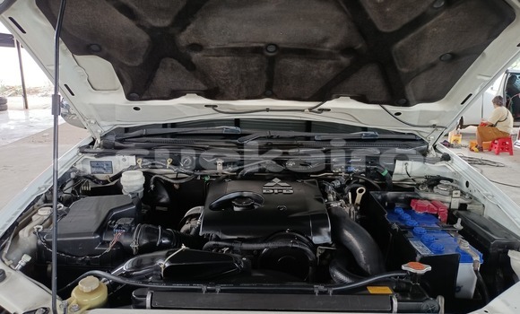 ซื้อ รถมือสอง Mitsubishi Pajero Sport ขาว รถยนต์ ใน %{เมือง} ใน กรุงเทพมหานคร ซื้อ รถมือสอง Mitsubishi Pajero Sport ขาว รถยนต์ ใน %{เมือง} ใน กรุงเทพมหานคร