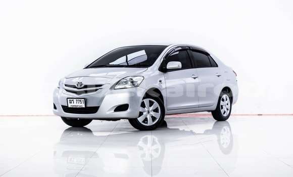 ซื้อ รถมือสอง Toyota Corolla เงิน รถยนต์ ใน %{เมือง} ใน กรุงเทพมหานคร