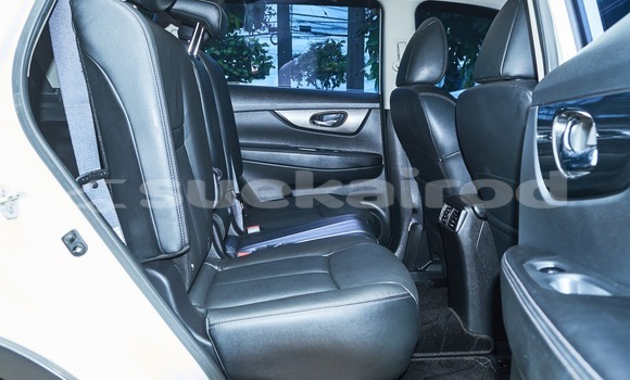Buy Used Nissan X-Trail White Car in Bangkok in Bangkok Buy Used Nissan X-Trail White Car in Bangkok in Bangkok