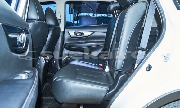 Buy Used Nissan X-Trail White Car in Bangkok in Bangkok Buy Used Nissan X-Trail White Car in Bangkok in Bangkok