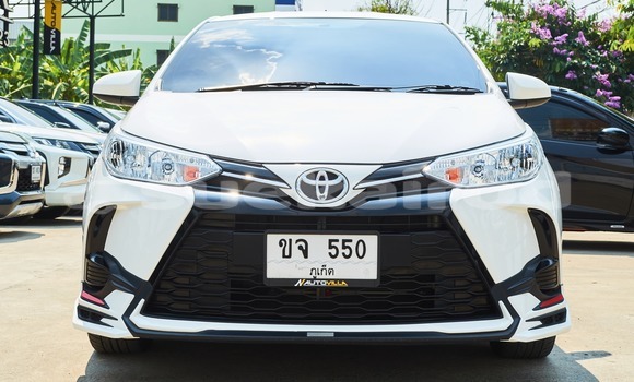 Buy Used Toyota Yaris White Car in Bangkok in Bangkok Buy Used Toyota Yaris White Car in Bangkok in Bangkok