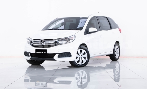 Buy Used Honda Mobilio White Car in Bangkok in Bangkok Buy Used Honda Mobilio White Car in Bangkok in Bangkok