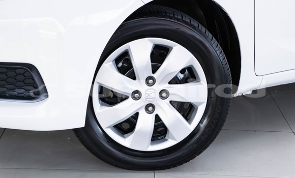 Buy Used Honda Mobilio White Car in Bangkok in Bangkok Buy Used Honda Mobilio White Car in Bangkok in Bangkok