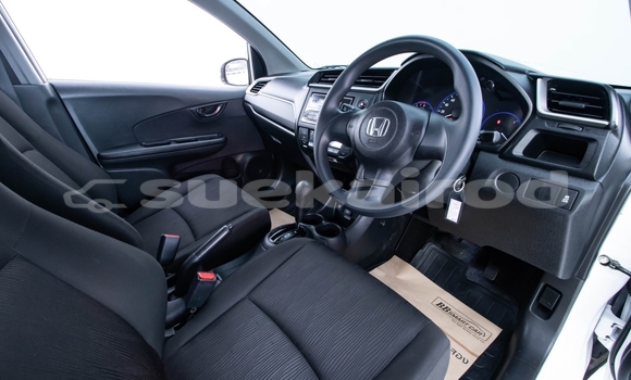 Buy Used Honda Mobilio White Car in Bangkok in Bangkok Buy Used Honda Mobilio White Car in Bangkok in Bangkok