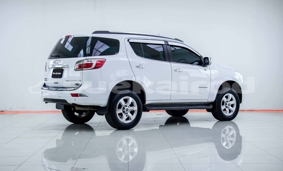 ซื้อ รถมือสอง Chevrolet TrailBlazer ขาว รถยนต์ ใน %{เมือง} ใน กรุงเทพมหานคร ซื้อ รถมือสอง Chevrolet TrailBlazer ขาว รถยนต์ ใน %{เมือง} ใน กรุงเทพมหานคร