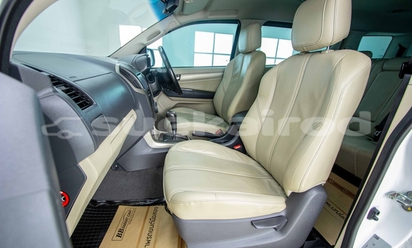 ซื้อ รถมือสอง Chevrolet TrailBlazer ขาว รถยนต์ ใน %{เมือง} ใน กรุงเทพมหานคร ซื้อ รถมือสอง Chevrolet TrailBlazer ขาว รถยนต์ ใน %{เมือง} ใน กรุงเทพมหานคร