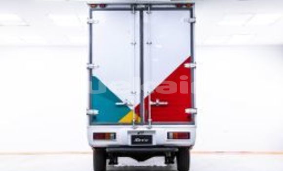 Buy Used Toyota Hiluxe Revo White Car in Bangkok in Bangkok Buy Used Toyota Hiluxe Revo White Car in Bangkok in Bangkok