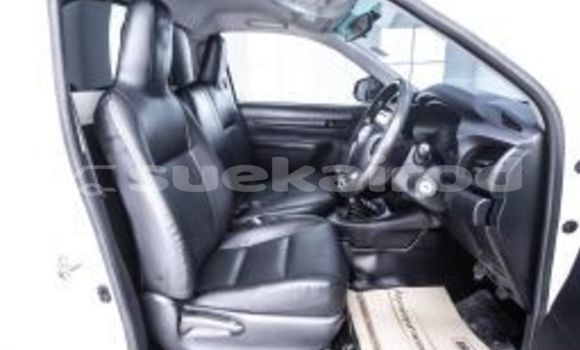 Buy Used Toyota Hiluxe Revo White Car in Bangkok in Bangkok Buy Used Toyota Hiluxe Revo White Car in Bangkok in Bangkok