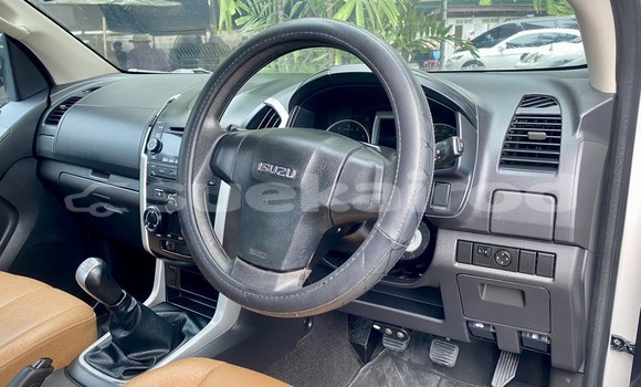 Buy Used Isuzu DâMAX White Car in Bangkok in Bangkok Buy Used Isuzu DâMAX White Car in Bangkok in Bangkok