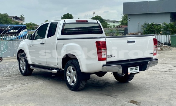 Buy Used Isuzu DâMAX White Car in Bangkok in Bangkok Buy Used Isuzu DâMAX White Car in Bangkok in Bangkok