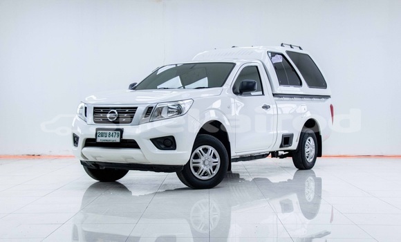 ซื้อ รถมือสอง Nissan Navara ขาว รถยนต์ ใน %{เมือง} ใน กรุงเทพมหานคร