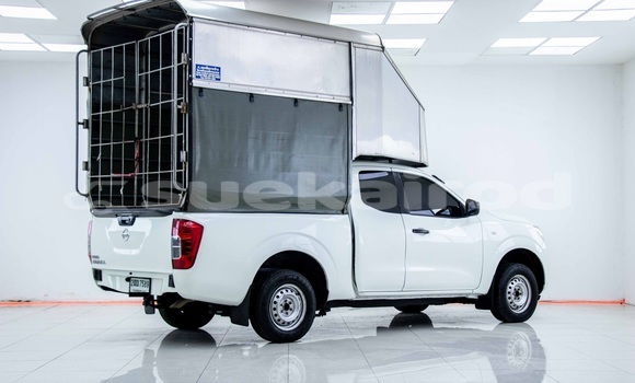 Buy Used Nissan Navara White Car in Bangkok in Bangkok Buy Used Nissan Navara White Car in Bangkok in Bangkok