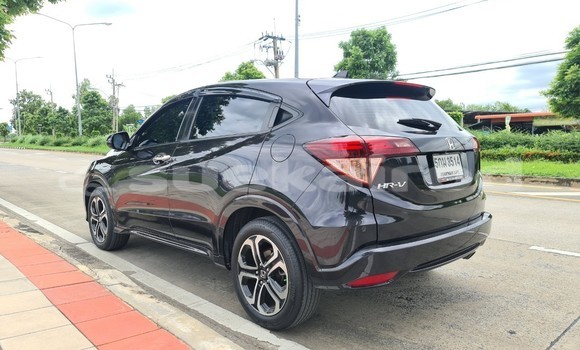 ซื้อ รถมือสอง Honda HR-V สีดำ รถยนต์ ใน %{เมือง} ใน กรุงเทพมหานคร ซื้อ รถมือสอง Honda HR-V สีดำ รถยนต์ ใน %{เมือง} ใน กรุงเทพมหานคร
