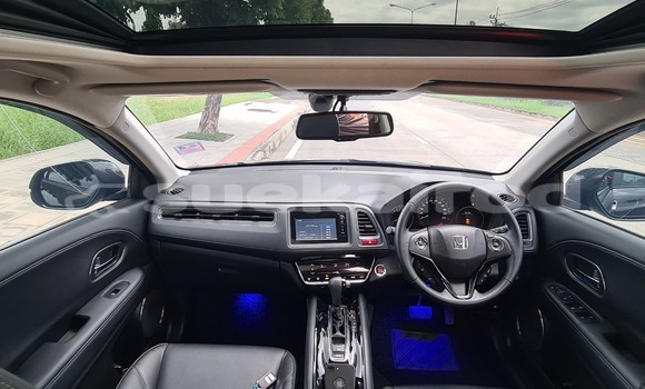 ซื้อ รถมือสอง Honda HR-V สีดำ รถยนต์ ใน %{เมือง} ใน กรุงเทพมหานคร ซื้อ รถมือสอง Honda HR-V สีดำ รถยนต์ ใน %{เมือง} ใน กรุงเทพมหานคร