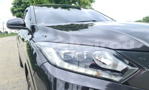 ซื้อ รถมือสอง Honda HR-V สีดำ รถยนต์ ใน %{เมือง} ใน กรุงเทพมหานคร ซื้อ รถมือสอง Honda HR-V สีดำ รถยนต์ ใน %{เมือง} ใน กรุงเทพมหานคร