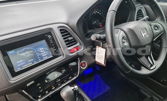 ซื้อ รถมือสอง Honda HR-V สีดำ รถยนต์ ใน %{เมือง} ใน กรุงเทพมหานคร ซื้อ รถมือสอง Honda HR-V สีดำ รถยนต์ ใน %{เมือง} ใน กรุงเทพมหานคร