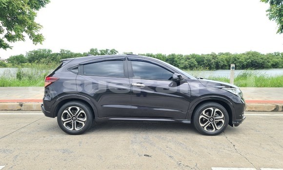 ซื้อ รถมือสอง Honda HR-V สีดำ รถยนต์ ใน %{เมือง} ใน กรุงเทพมหานคร ซื้อ รถมือสอง Honda HR-V สีดำ รถยนต์ ใน %{เมือง} ใน กรุงเทพมหานคร