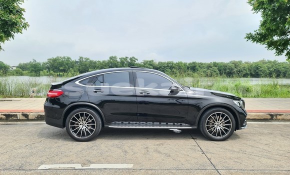 ซื้อ รถมือสอง Mercedes-Benz AMG GLC สีดำ รถยนต์ ใน %{เมือง} ใน กรุงเทพมหานคร ซื้อ รถมือสอง Mercedes-Benz AMG GLC สีดำ รถยนต์ ใน %{เมือง} ใน กรุงเทพมหานคร