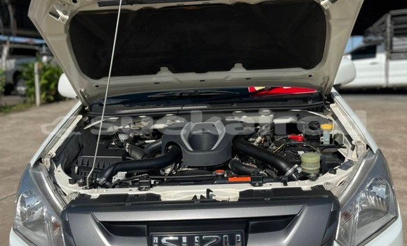 ซื้อ รถมือสอง Isuzu D-Max ขาว รถยนต์ ใน %{เมือง} ใน กรุงเทพมหานคร ซื้อ รถมือสอง Isuzu D-Max ขาว รถยนต์ ใน %{เมือง} ใน กรุงเทพมหานคร