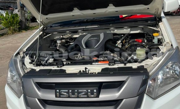 ซื้อ รถมือสอง Isuzu D-Max ขาว รถยนต์ ใน %{เมือง} ใน กรุงเทพมหานคร ซื้อ รถมือสอง Isuzu D-Max ขาว รถยนต์ ใน %{เมือง} ใน กรุงเทพมหานคร