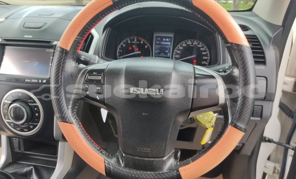 ซื้อ รถมือสอง Isuzu D-Max ขาว รถยนต์ ใน %{เมือง} ใน กรุงเทพมหานคร ซื้อ รถมือสอง Isuzu D-Max ขาว รถยนต์ ใน %{เมือง} ใน กรุงเทพมหานคร