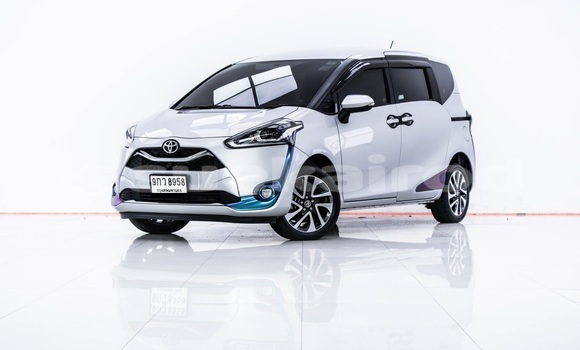 Buy Used Toyota Sienta Other Car in Bangkok in Bangkok