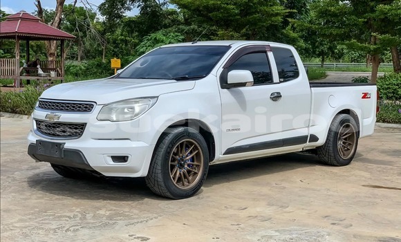 ซื้อ รถมือสอง Chevrolet Colorado ขาว รถยนต์ ใน %{เมือง} ใน กรุงเทพมหานคร