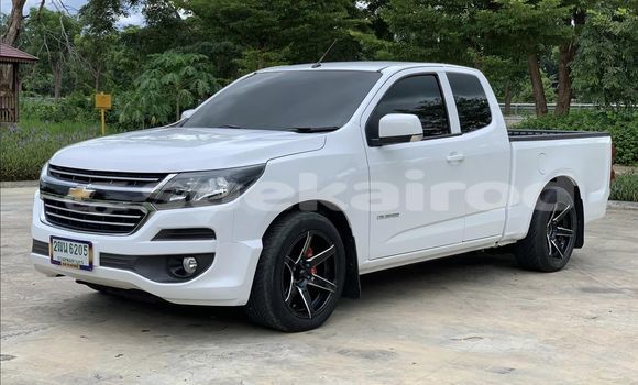 ซื้อ รถมือสอง Chevrolet Colorado ขาว รถยนต์ ใน %{เมือง} ใน กรุงเทพมหานคร