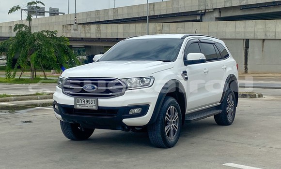 ซื้อ รถมือสอง Ford Everest ขาว รถยนต์ ใน %{เมือง} ใน กรุงเทพมหานคร
