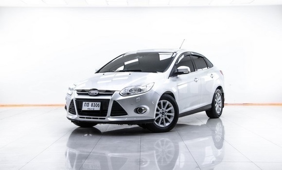 ซื้อ รถมือสอง Ford Focus อื่น ๆ รถยนต์ ใน %{เมือง} ใน กรุงเทพมหานคร
