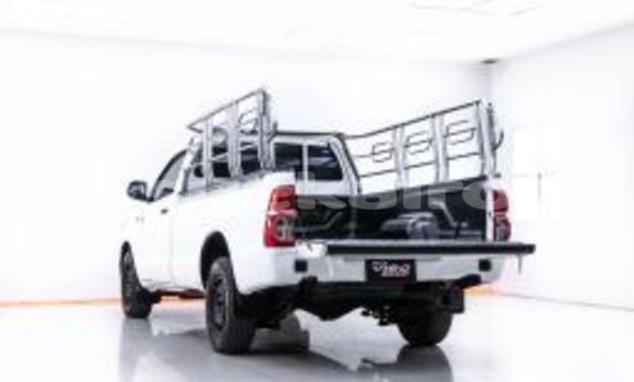 ซื้อ รถมือสอง Toyota Hiluxe VIGO ขาว รถยนต์ ใน %{เมือง} ใน กรุงเทพมหานคร ซื้อ รถมือสอง Toyota Hiluxe VIGO ขาว รถยนต์ ใน %{เมือง} ใน กรุงเทพมหานคร