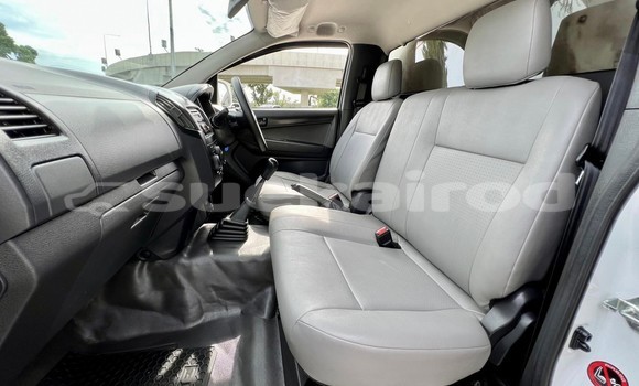 ซื้อ รถมือสอง Isuzu D–MAX ขาว รถยนต์ ใน %{เมือง} ใน กรุงเทพมหานคร ซื้อ รถมือสอง Isuzu D–MAX ขาว รถยนต์ ใน %{เมือง} ใน กรุงเทพมหานคร