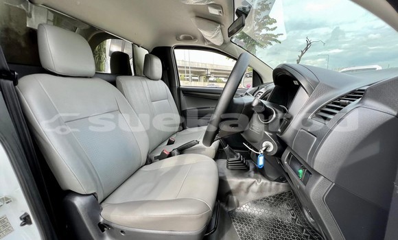 ซื้อ รถมือสอง Isuzu D–MAX ขาว รถยนต์ ใน %{เมือง} ใน กรุงเทพมหานคร ซื้อ รถมือสอง Isuzu D–MAX ขาว รถยนต์ ใน %{เมือง} ใน กรุงเทพมหานคร