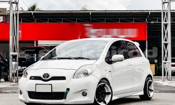Buy Used Toyota Yaris White Car in Bangkok in Bangkok