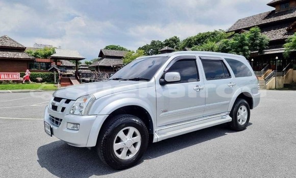 ซื้อ รถมือสอง Isuzu MU-7 เงิน รถยนต์ ใน %{เมือง} ใน กรุงเทพมหานคร
