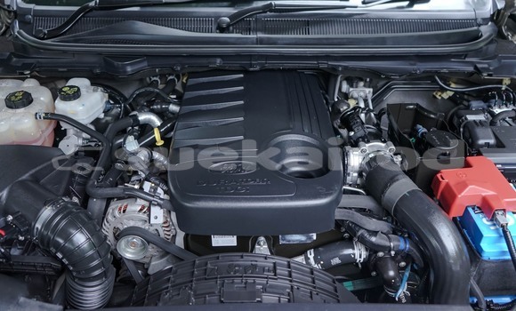 Buy Used Ford Everest Brown Car in Chiang Mai in Chiang Mai Buy Used Ford Everest Brown Car in Chiang Mai in Chiang Mai