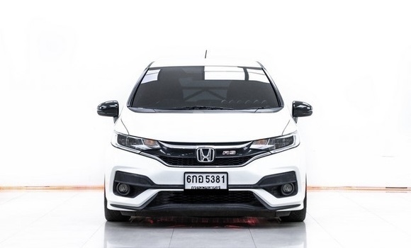 Buy Used Honda Jazz White Car in Bangkok in Bangkok Buy Used Honda Jazz White Car in Bangkok in Bangkok