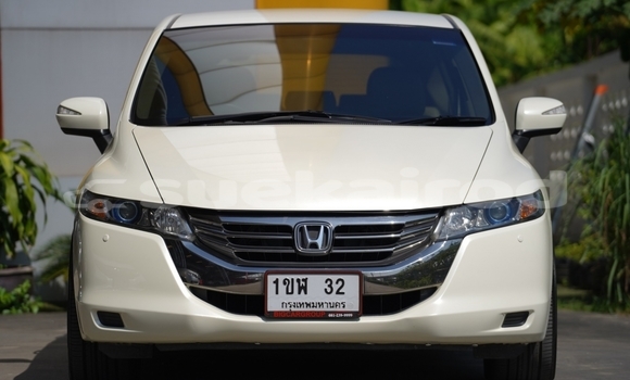 Buy Used Honda Odyssey White Car in Bangkok in Bangkok Buy Used Honda Odyssey White Car in Bangkok in Bangkok