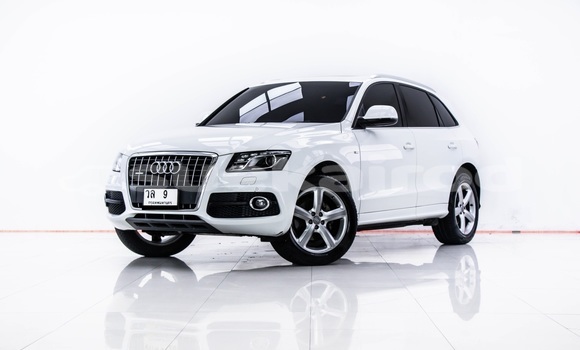 Buy Used Audi Q5 White Car in Bangkok in Bangkok