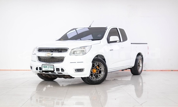 Buy Used Chevrolet Corolado White Car in Bangkok in Bangkok