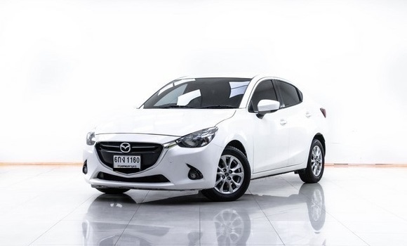 ซื้อ รถมือสอง Mazda 2 ขาว รถยนต์ ใน %{เมือง} ใน กรุงเทพมหานคร