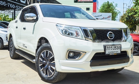 Buy Used Nissan NP 300 White Car in Bangkok in Bangkok Buy Used Nissan NP 300 White Car in Bangkok in Bangkok