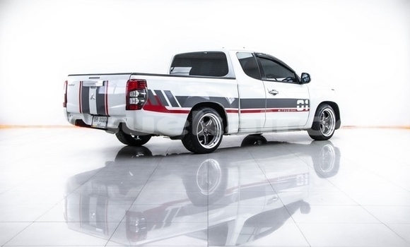 Buy Used Mitsubishi Triton White Car in Bangkok in Bangkok Buy Used Mitsubishi Triton White Car in Bangkok in Bangkok